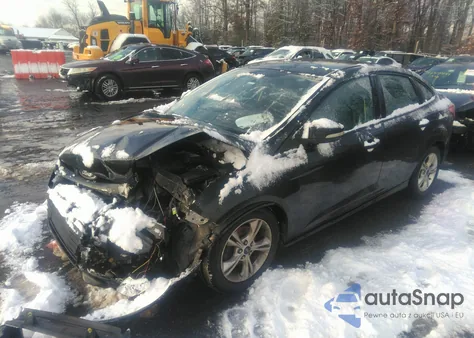 2014 Ford Focus Se z USA, uszkodzony, nr VIN 1FADP3F27EL251990